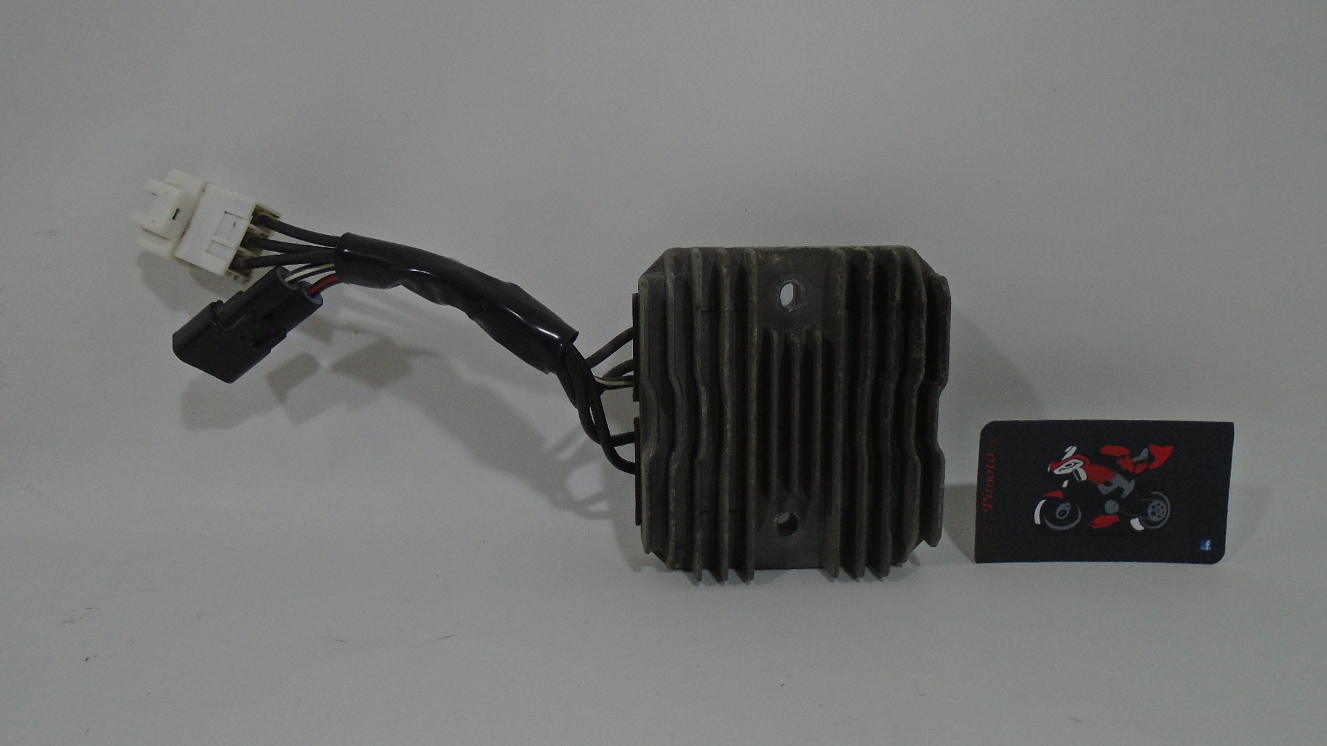 REGULADOR DE CORRIENTE  SUZUKI BURGMAN 650 2002/2012