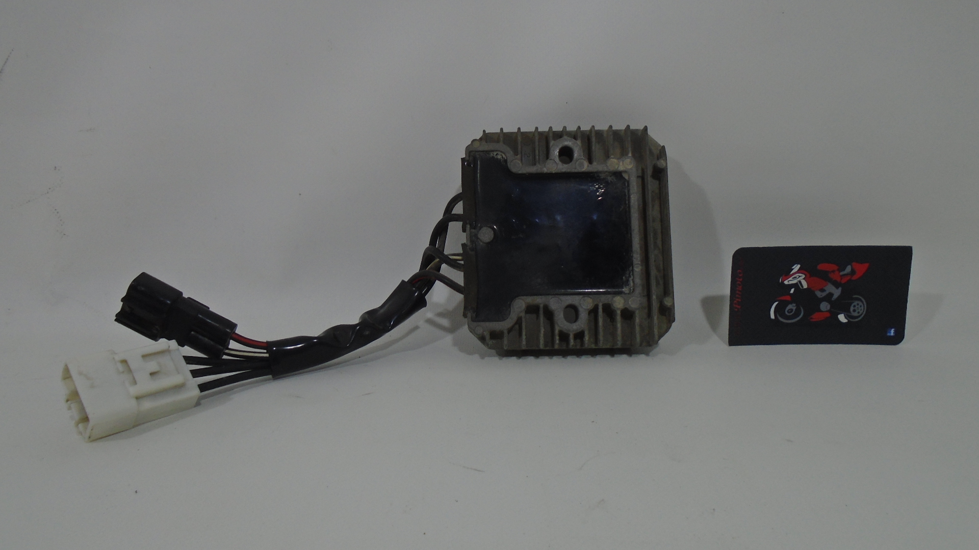 REGULADOR DE CORRIENTE  SUZUKI BURGMAN 650 2002/2012 - Imagen 4