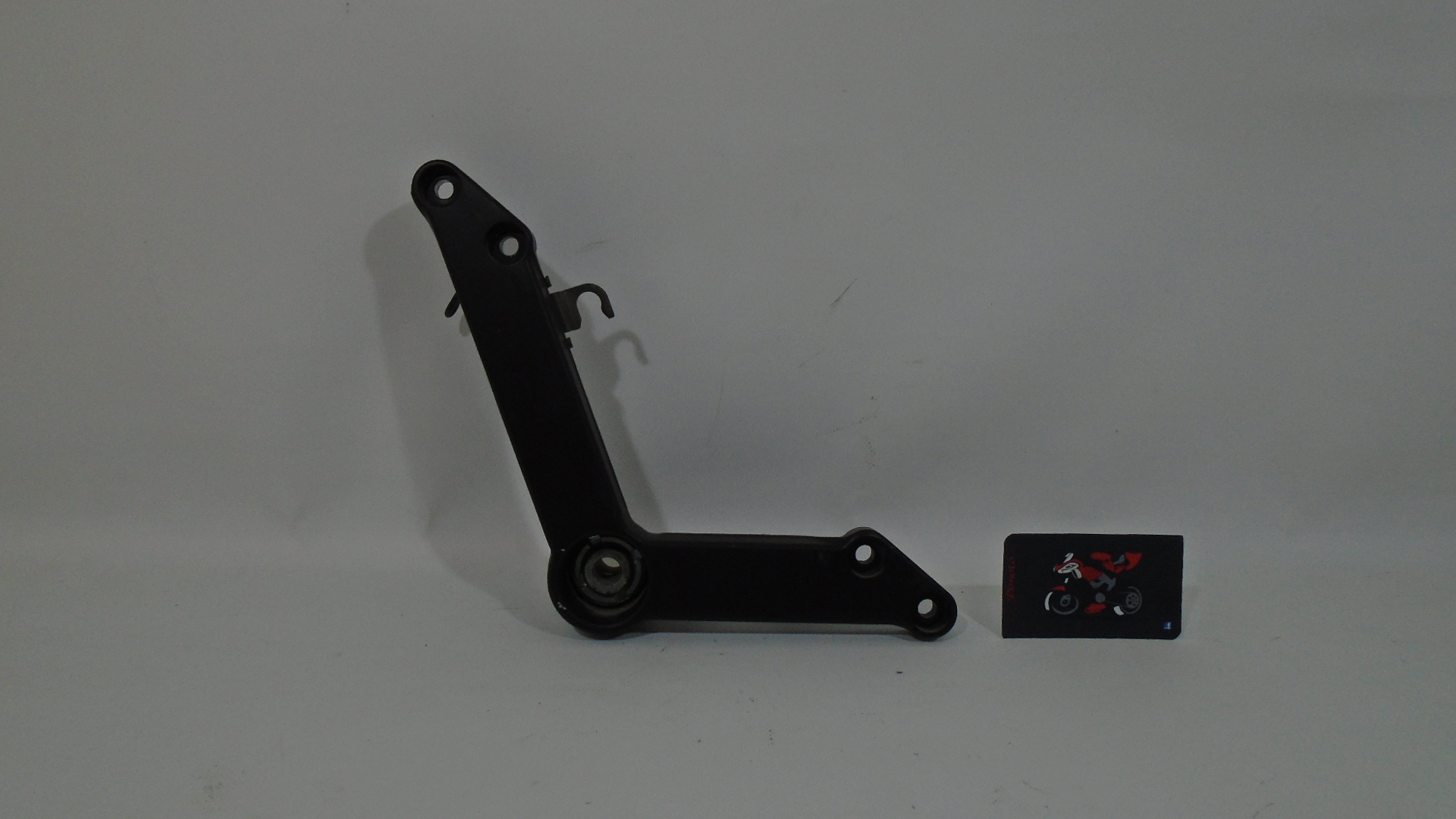 SOPORTE IZQUIERDO MOTOR SUZUKI V-STROM 650 04-07