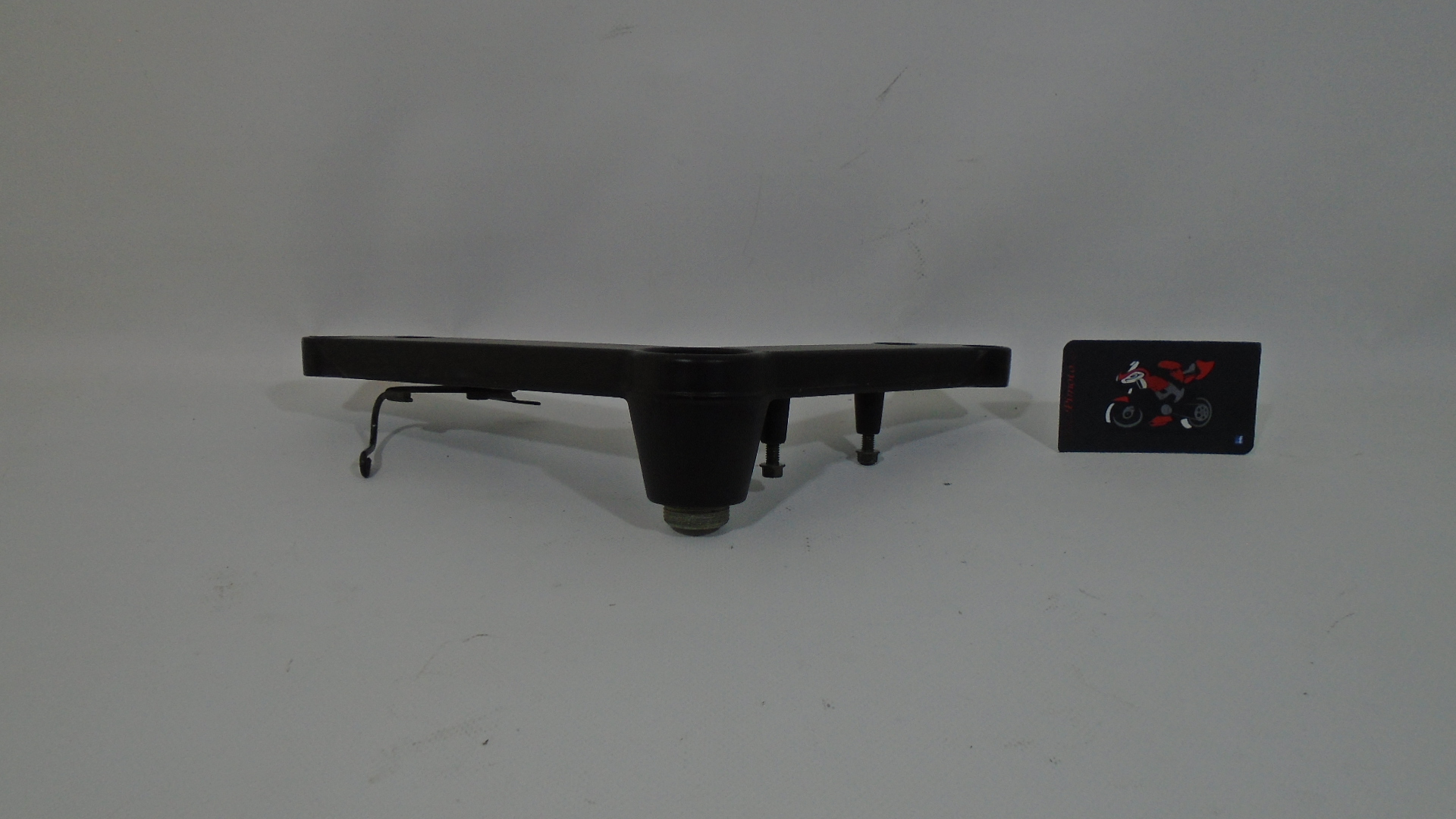 SOPORTE IZQUIERDO MOTOR SUZUKI V-STROM 650 04-07 - Imagen 4