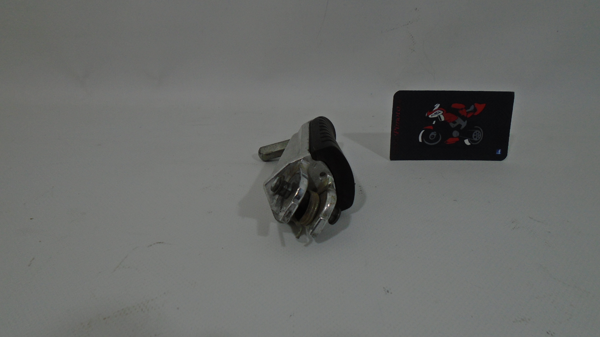 ESTRIBO DELANTERO IZQUIERDO SUZUKI V-STROM 650 04-07 - Imagen 3