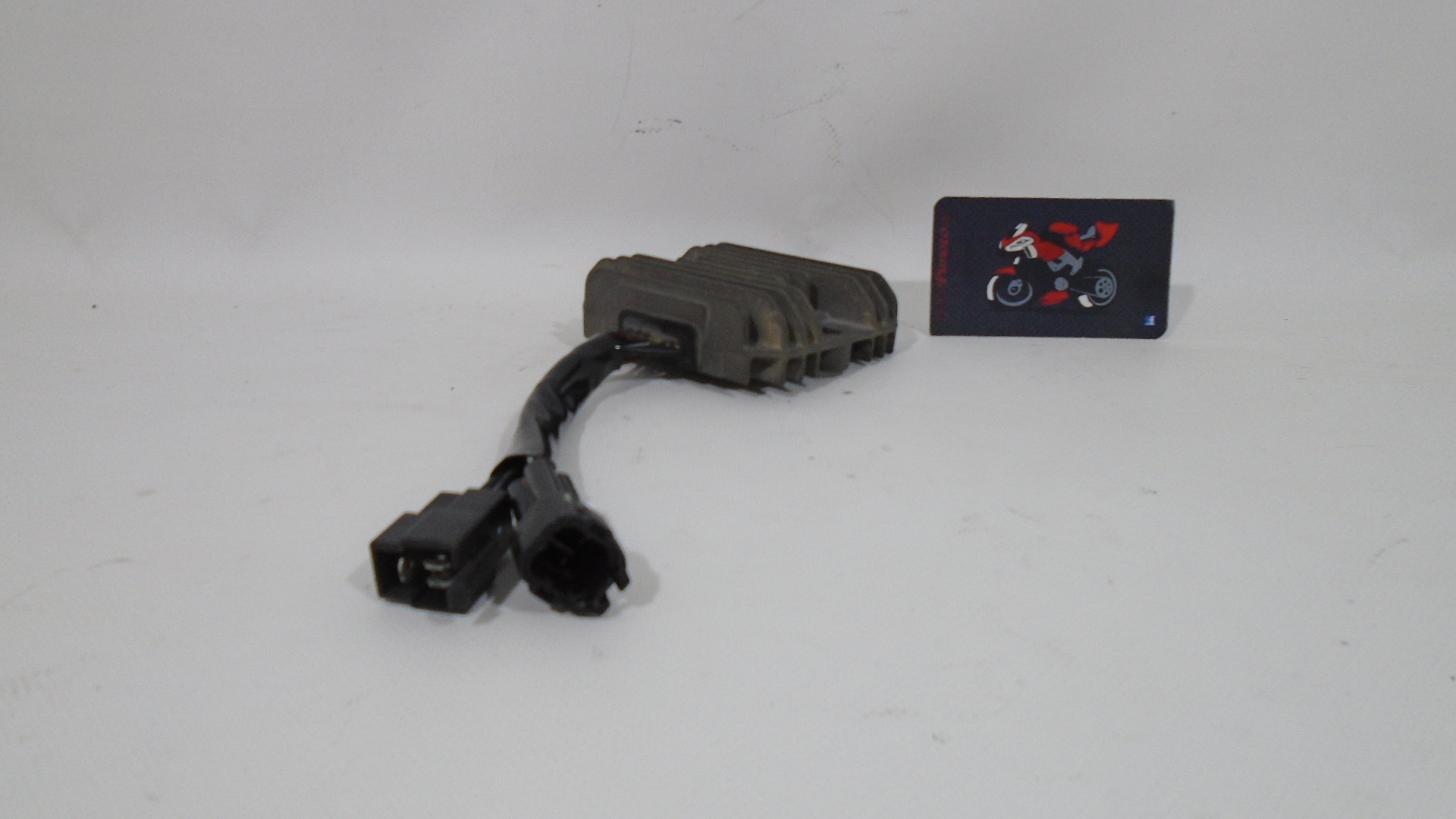 REGULADOR DE CORRIENTE SUZUKI V-STROM 650 04-07 - Imagen 4
