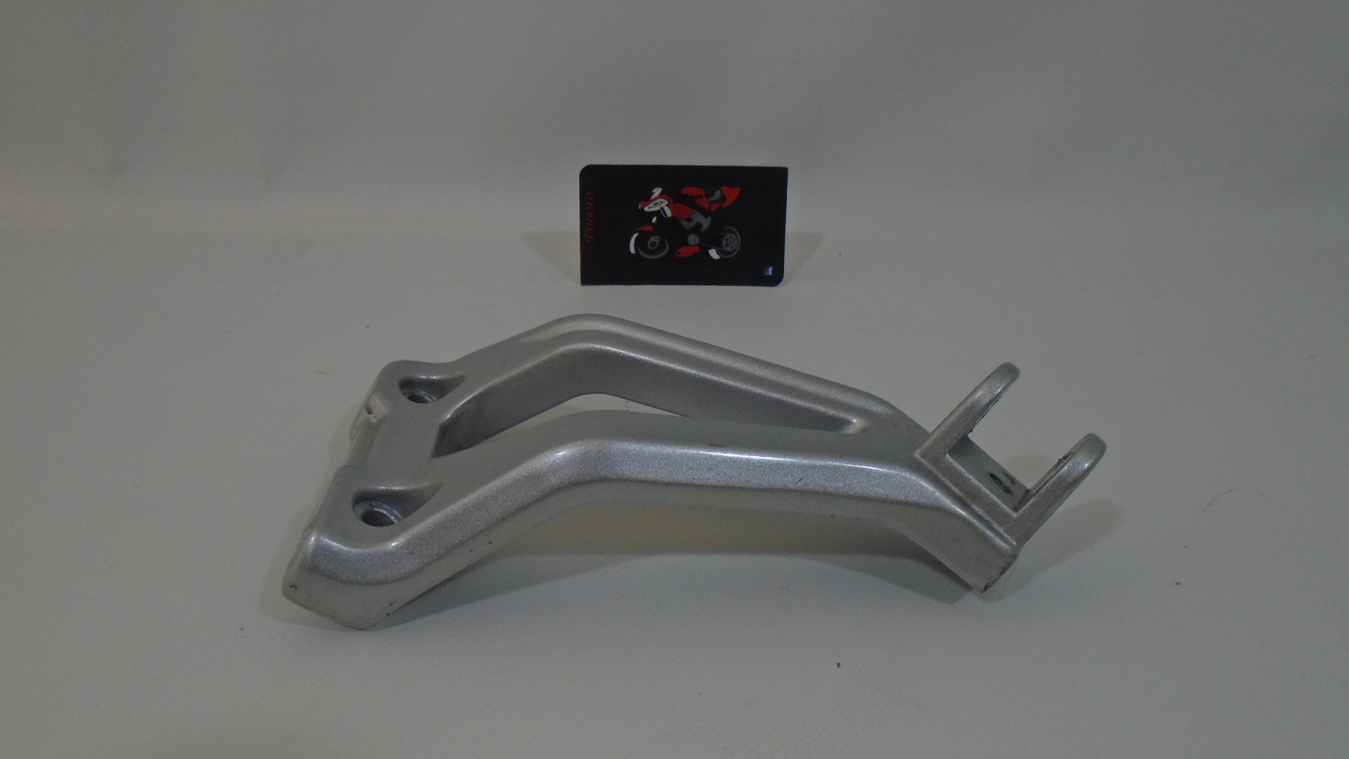 SOPORTE ESTRIBO TRASERO DERECHO MACBOR MONTANA XR1 - Imagen 4