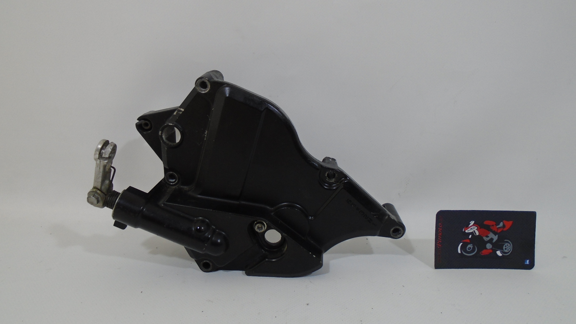 TAPA PI&Ntilde;ON DE ARRASTRE SUZUKI GSXR 600/750 2006/2007