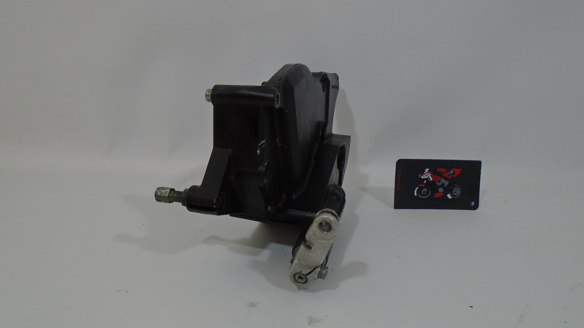 TAPA PI&Ntilde;ON DE ARRASTRE SUZUKI GSXR 600/750 2006/2007 - Imagen 3