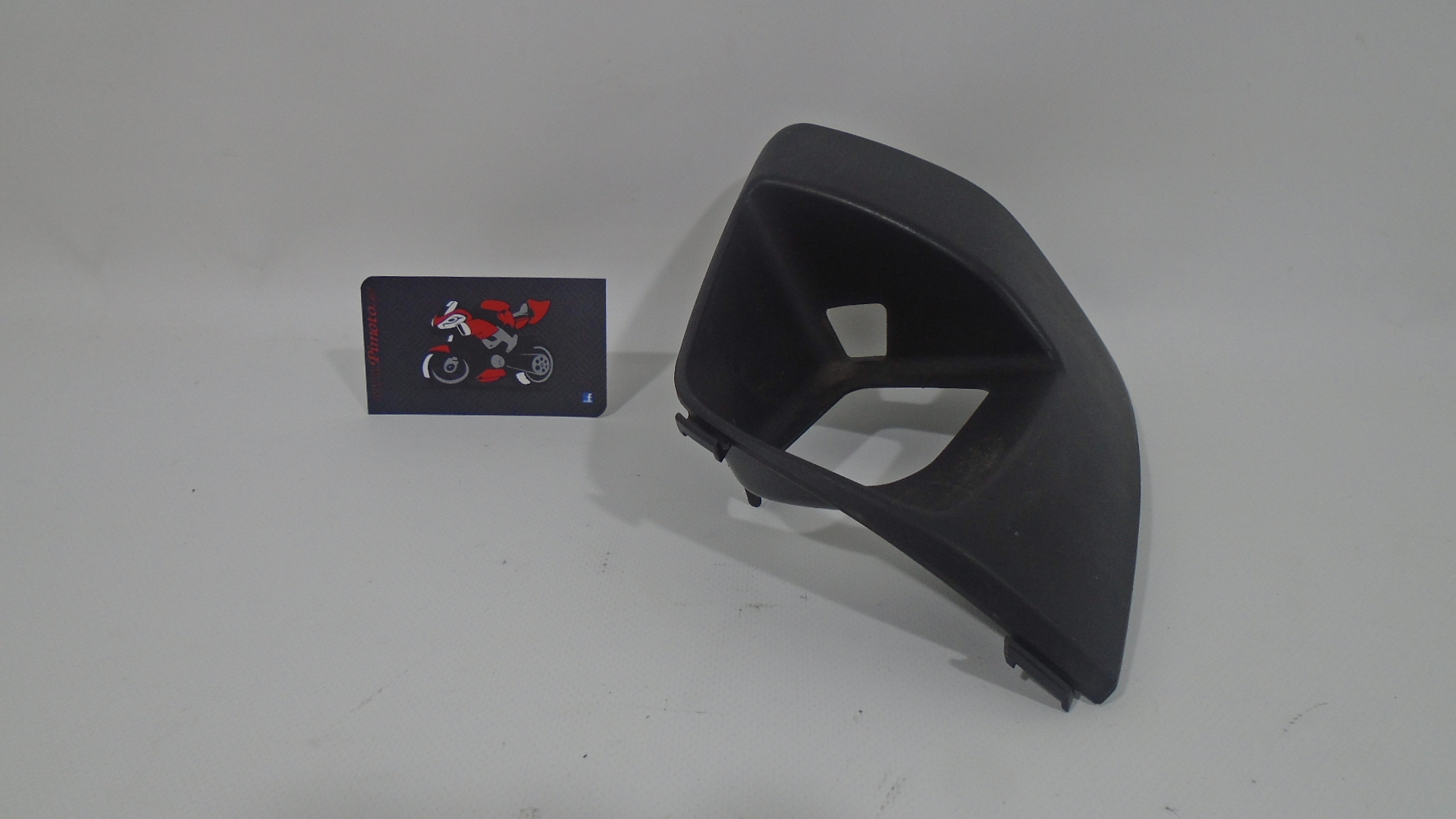 TAPA LLAVE DE CONTACTO HONDA PCX 125 2010- 2014 - Imagen 4