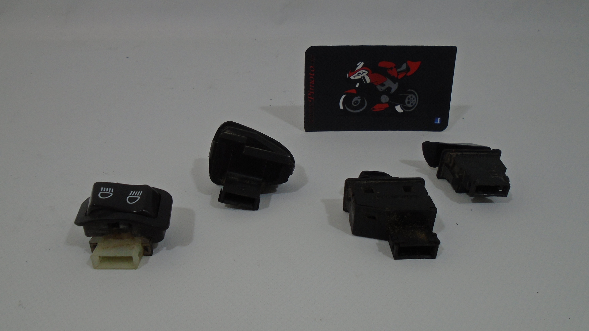 CONJUNTO DE LLAVES DE LUCES / INTERRUPTORES HONDA VISION 110 11/16 - Imagen 3