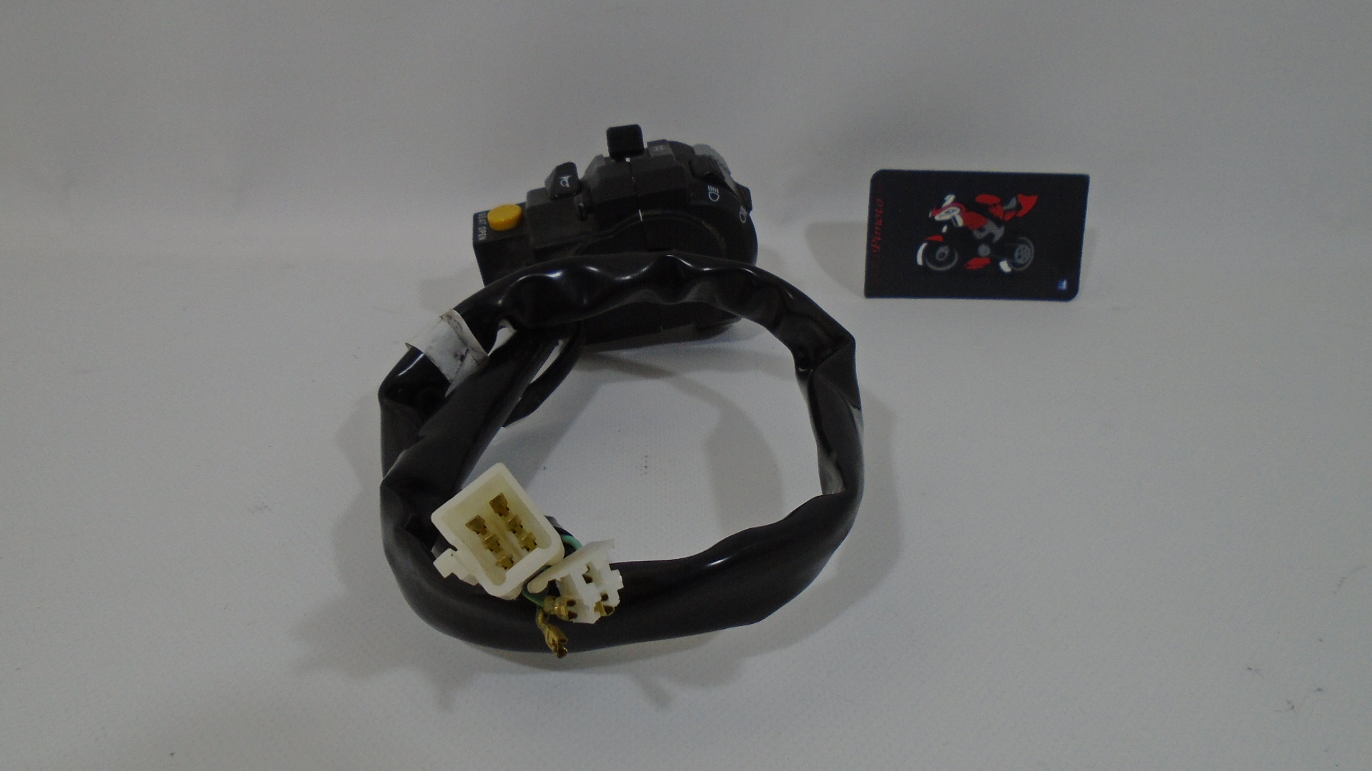 PINZA DERECHA DE ARRANQUE SYM MAXSYM 400 - Imagen 4