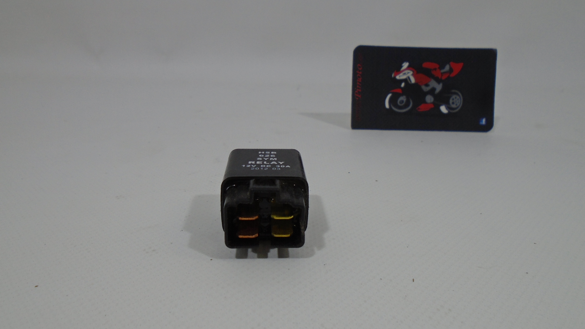 RELE 4 PINS H5B 626 SYM MAXSYM 400 - Imagen 3
