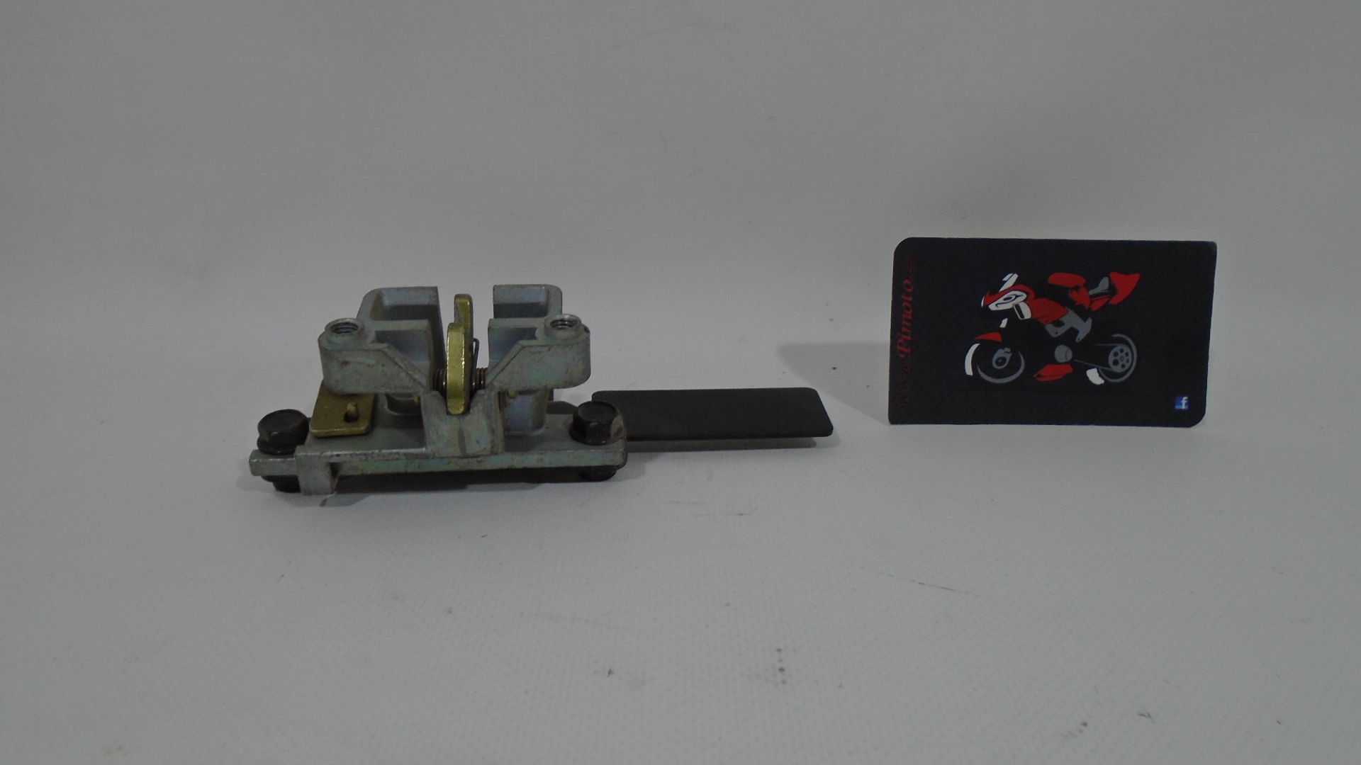 CERRADURA DERECHA ASIENTO SYM MAXSYM 400 - Imagen 4
