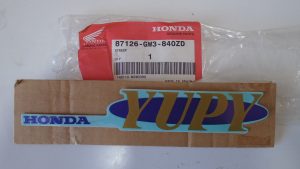 87126-GW3-840ZD ADHESIVOS OEM HONDA.