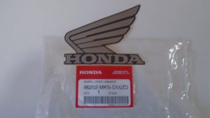 86202-MKN-D50ZD ADHESIVOS OEM HONDA.