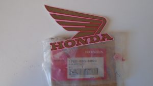 17531-KBG-660ZD ADHESIVOS OEM HONDA.