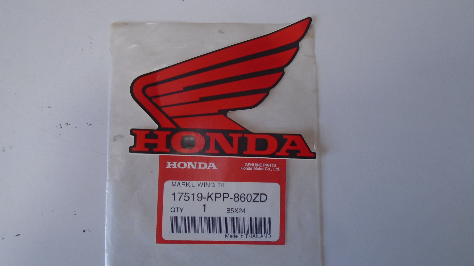 17519-KPP-860ZD ADHESIVOS OEM HONDA.