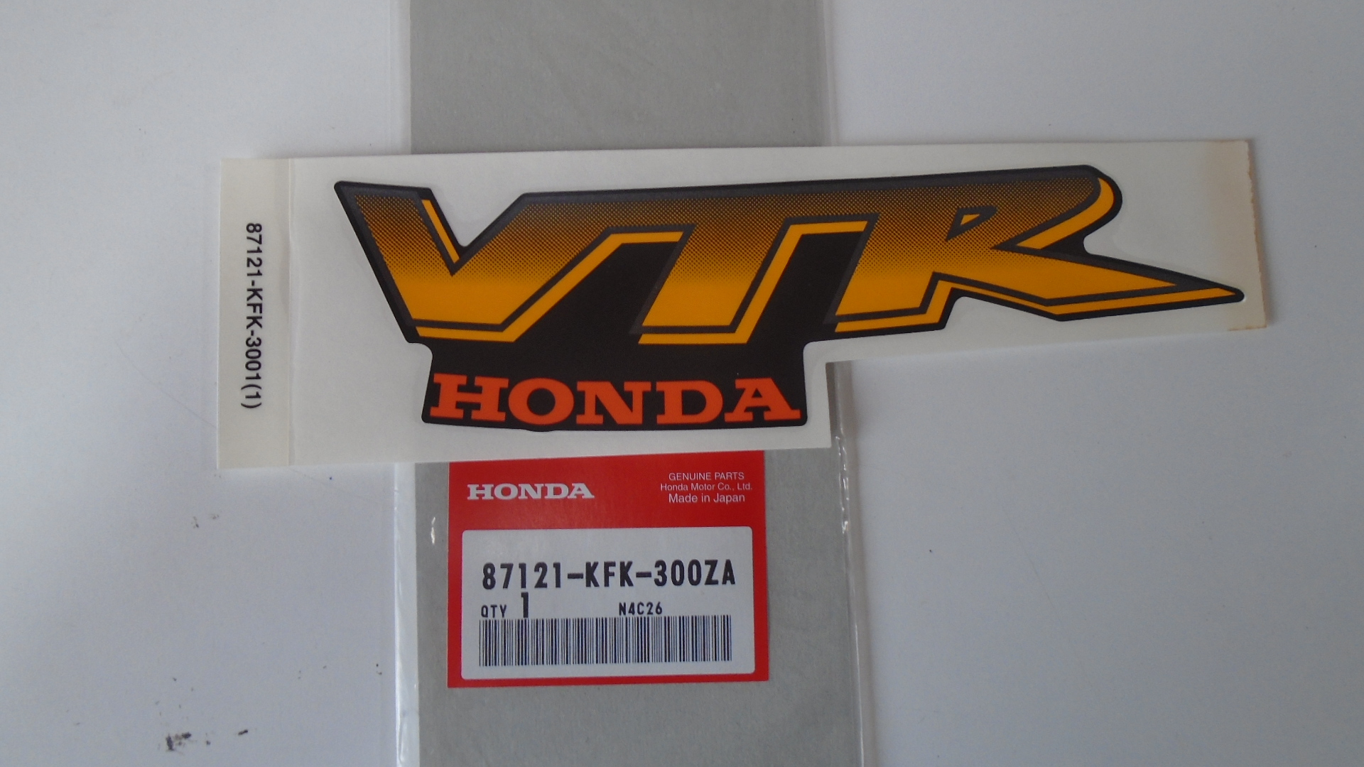87121-KFK-300ZA ADHESIVOS OEM HONDA.