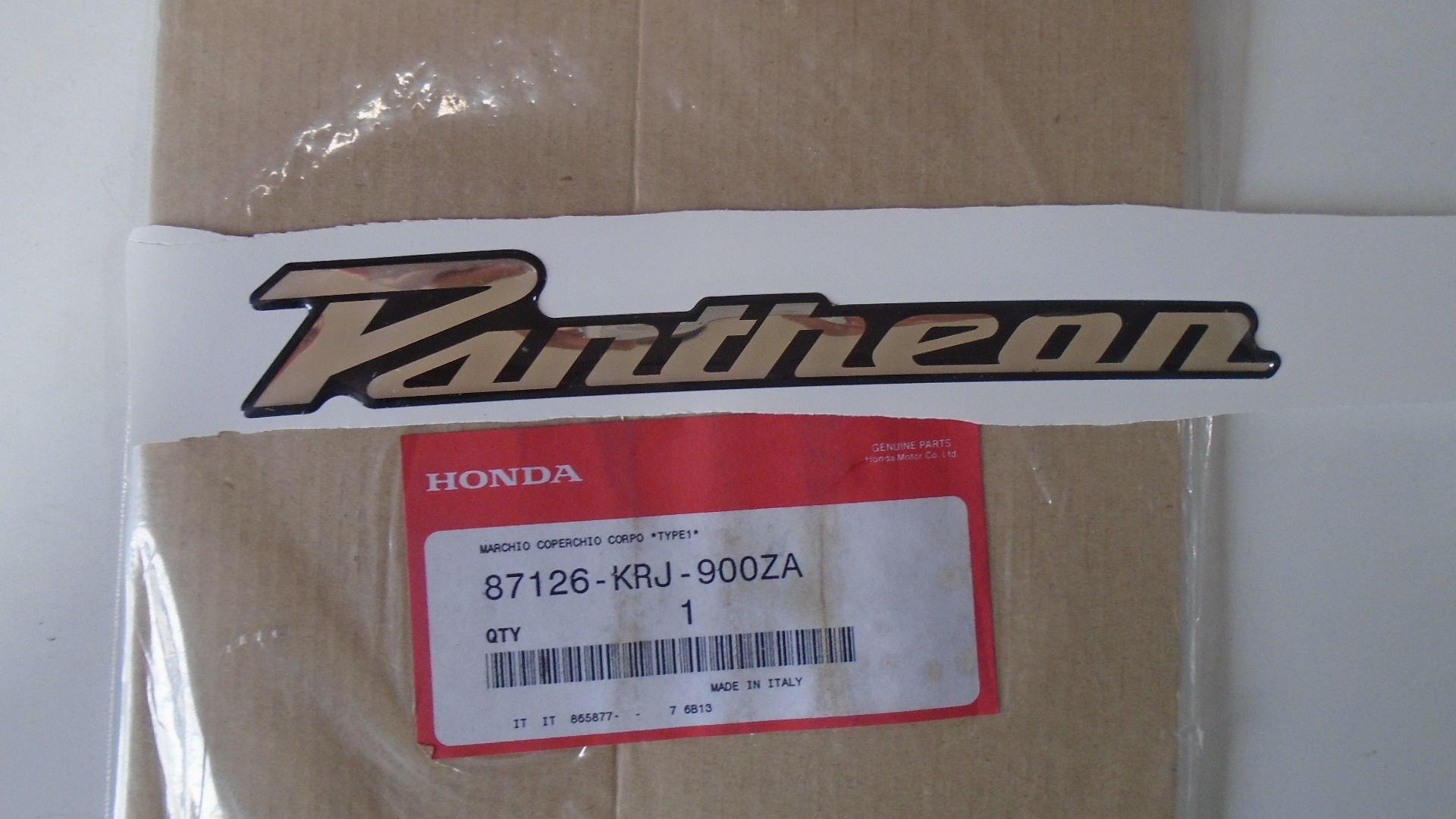 87126-KRJ-900ZA ADHESIVOS OEM HONDA.