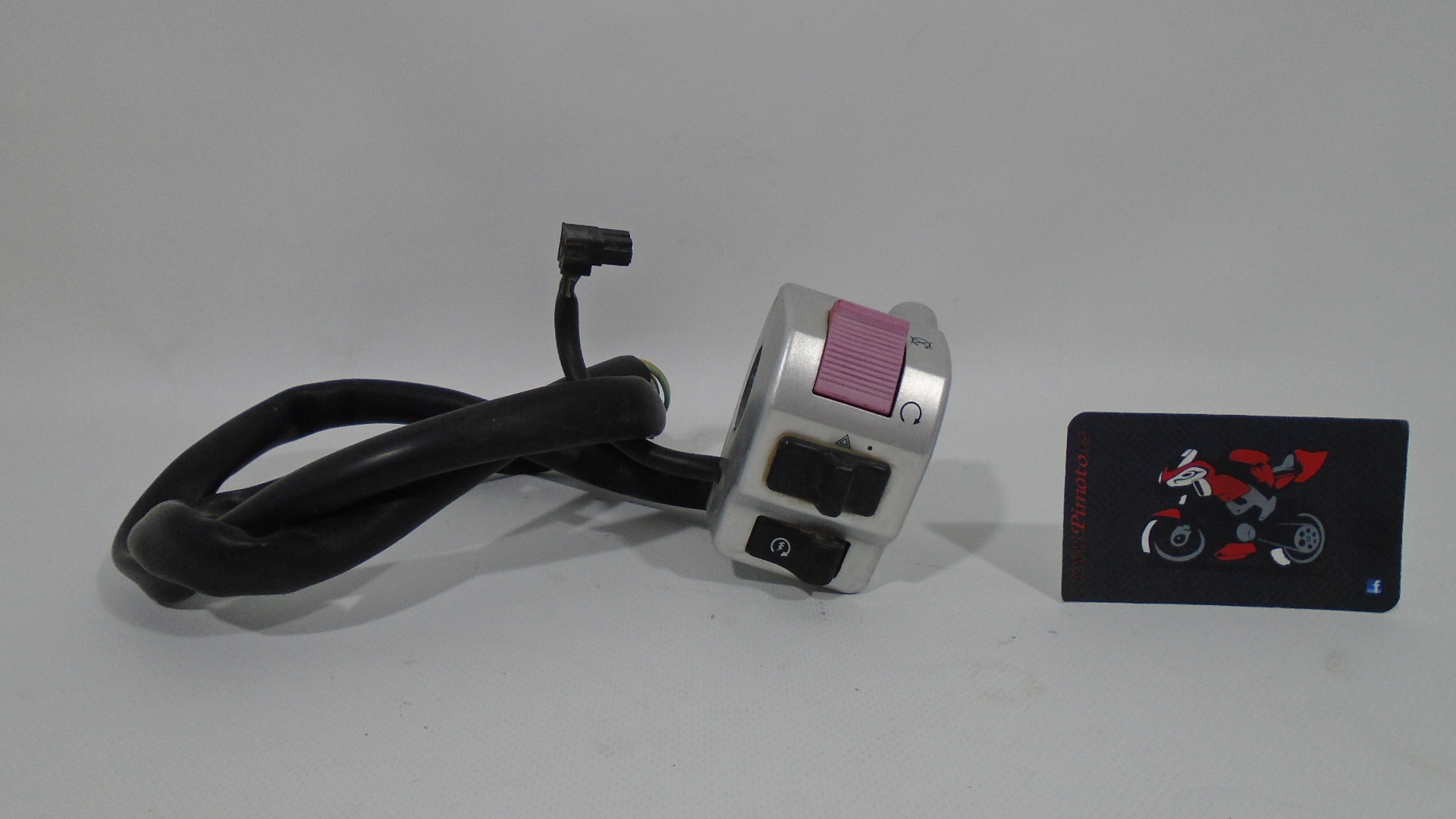 PI&Ntilde;A DERECHA DE ARRANQUE SUZUKI INTRUDER c800 05/07
