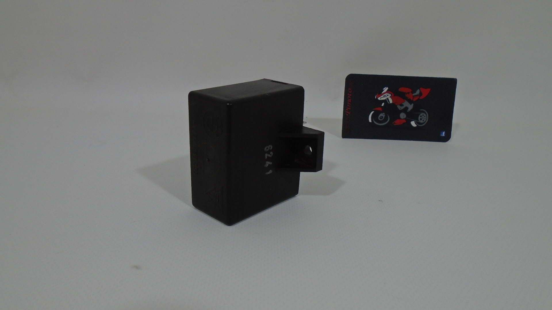 RELE LUCES 8 PINS BMW K75 - Imagen 4