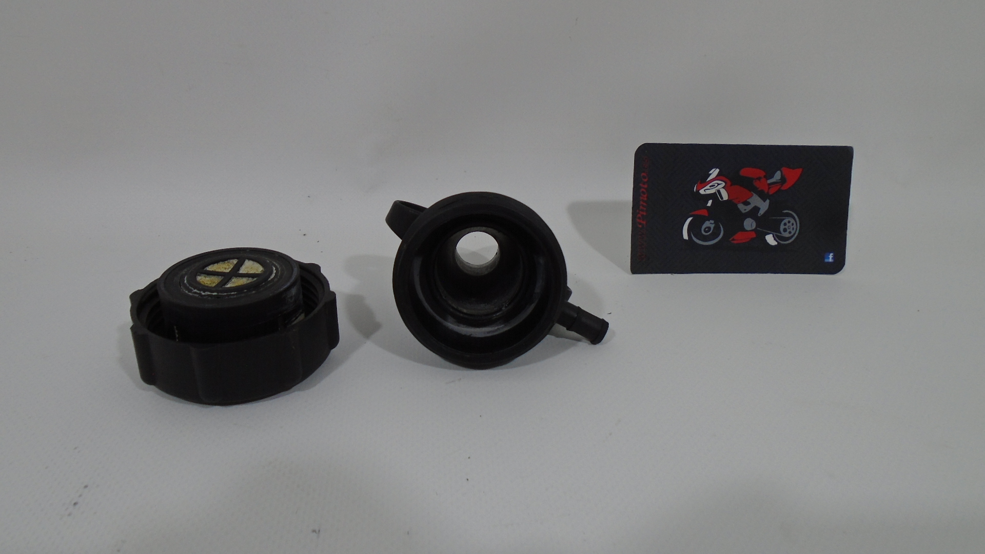 BOCA DE LLENADO + TAPON BMW K75 - Imagen 4