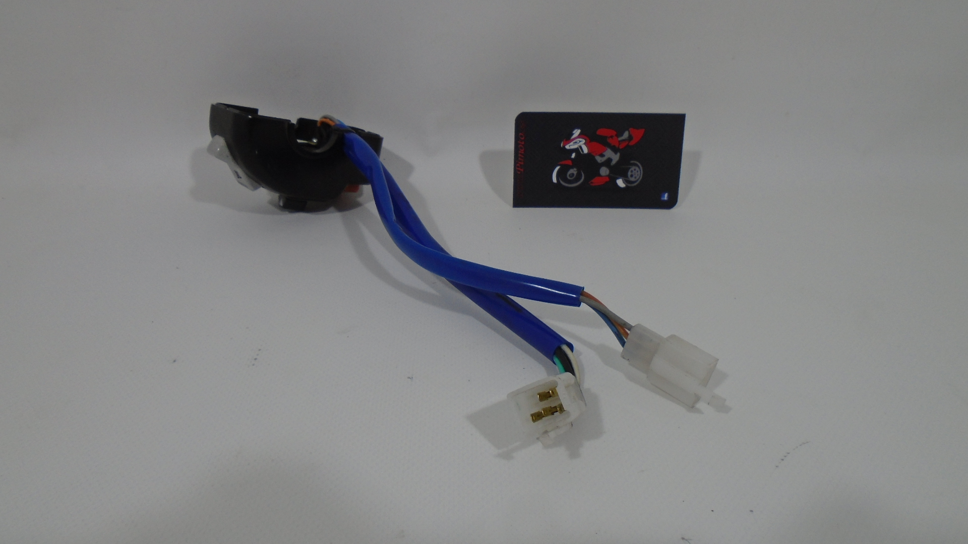 PI&Ntilde;A IZQUIERDA DE LUCES KYMCO AGILITY CITY 125 EURO3 - Imagen 3