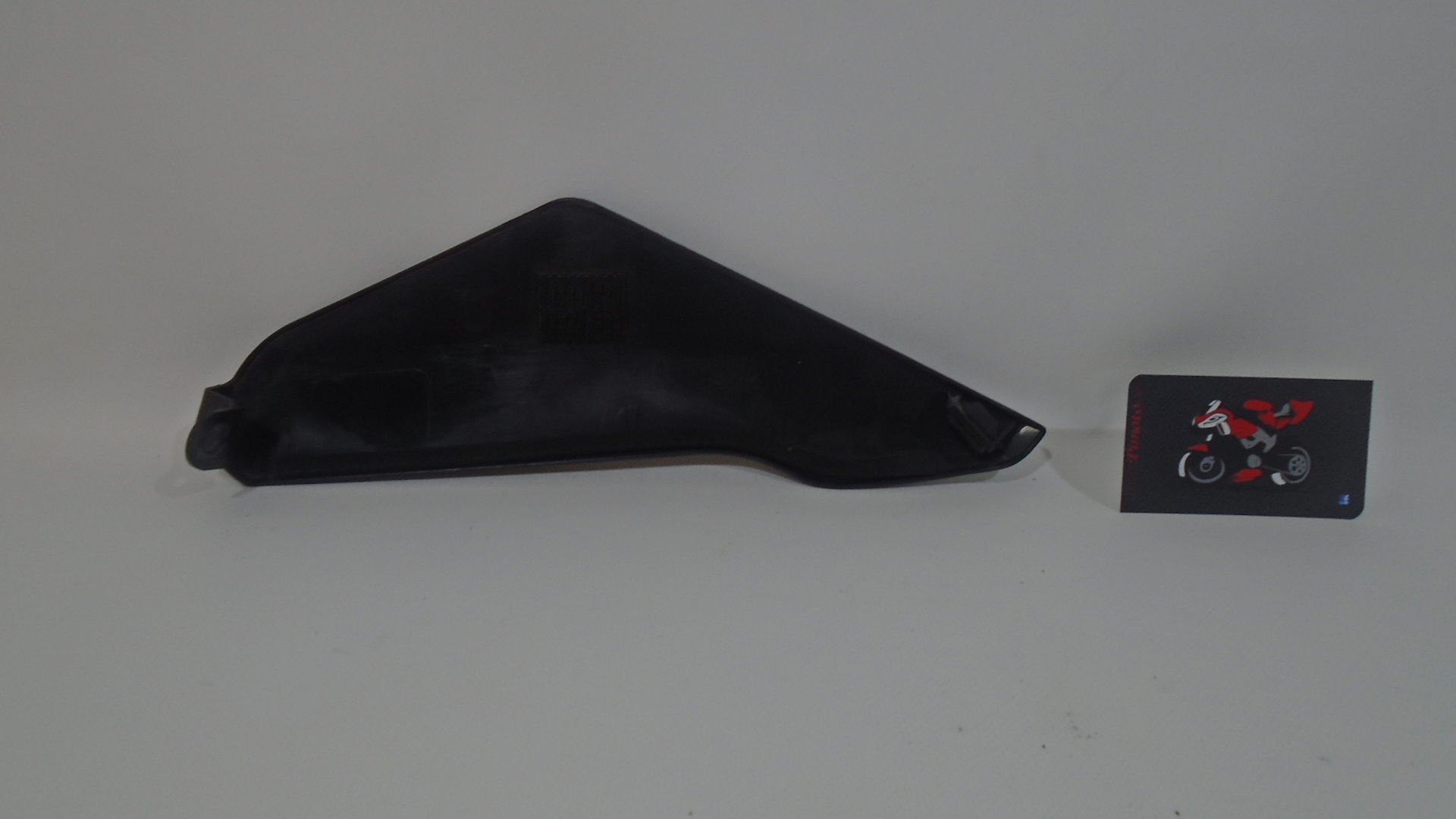 TAPA DERECHA DEPOSITO SUZUKI GSXR 600 2004/05 - Imagen 3